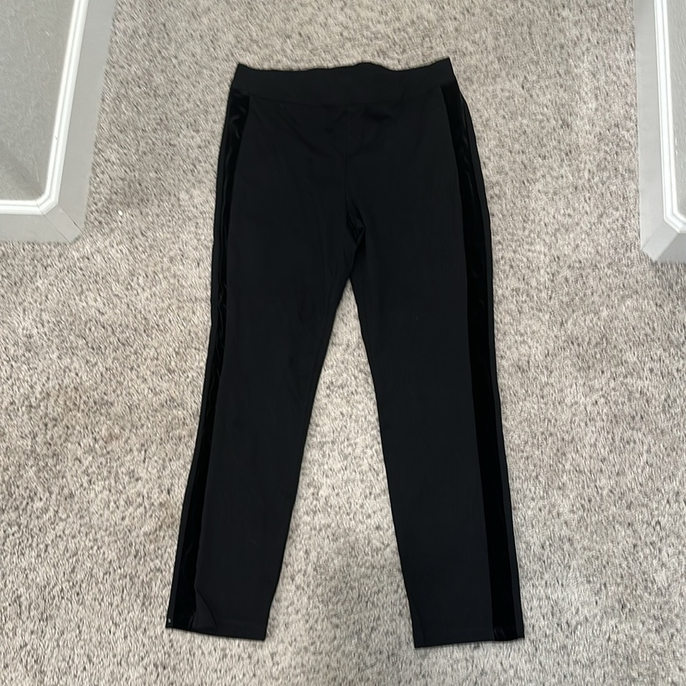 Chico’s travelers pants- black w velvet stripe sz 1 R
